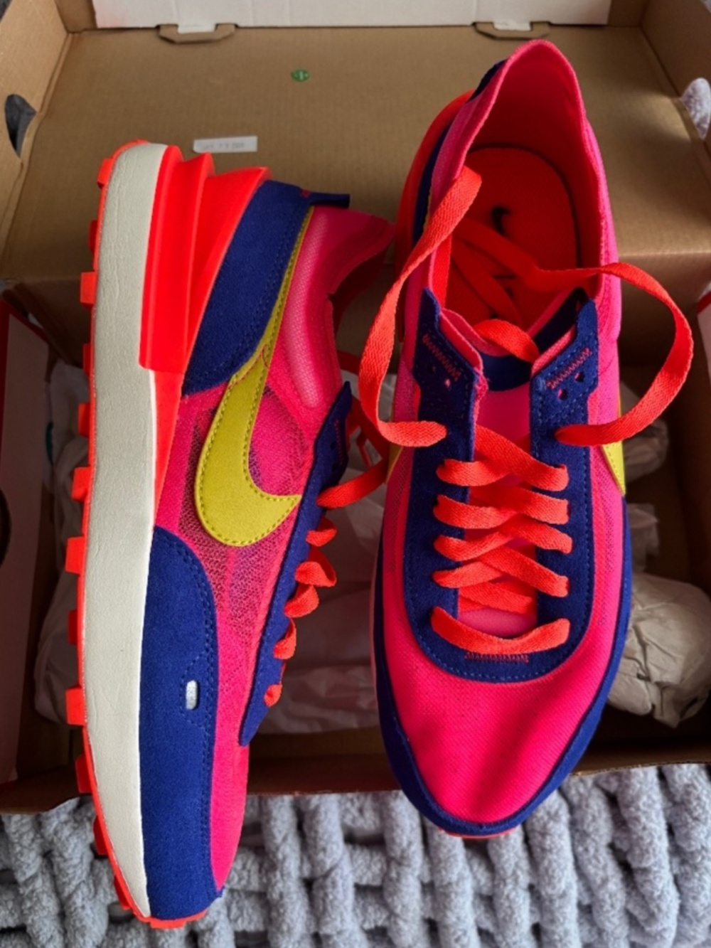 Nike Waffle One Racer Blue Hyper Pink (Women's) Size 9